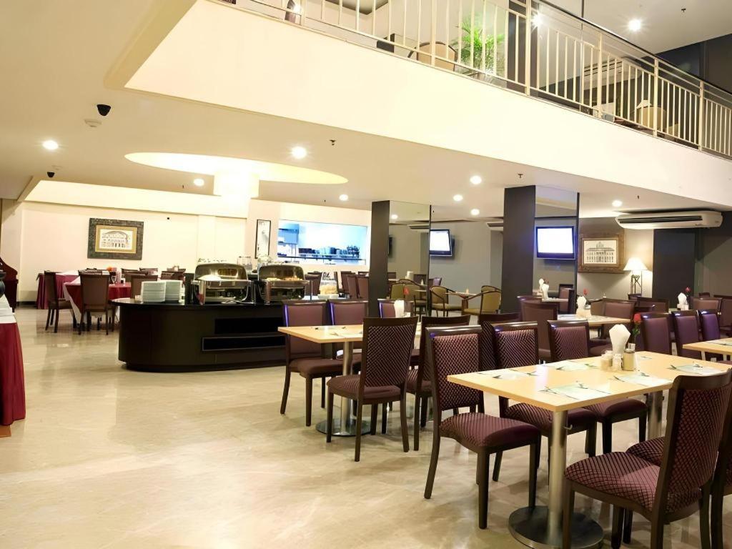 Hotel Losari Roxy Jakarta